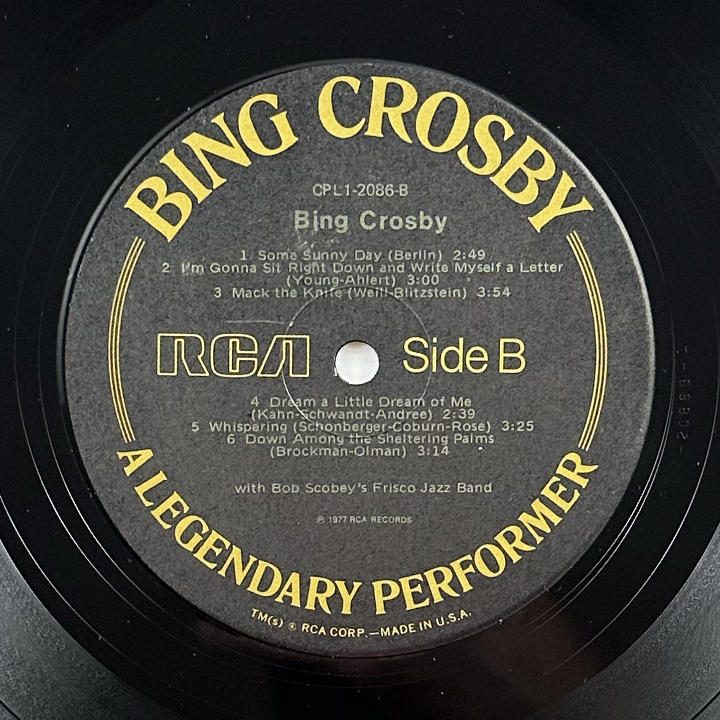 Pre-Owned :: Bing Crosby "A Legendary Performer" LP