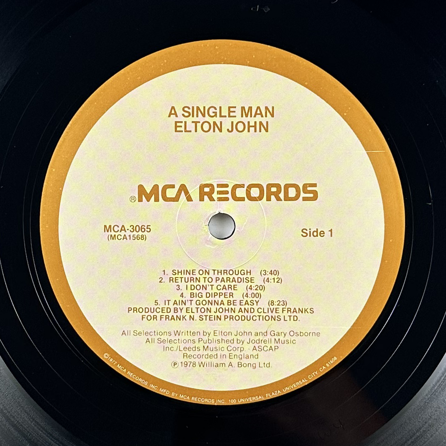Pre-Owned :: Elton John "A Single Man" LP