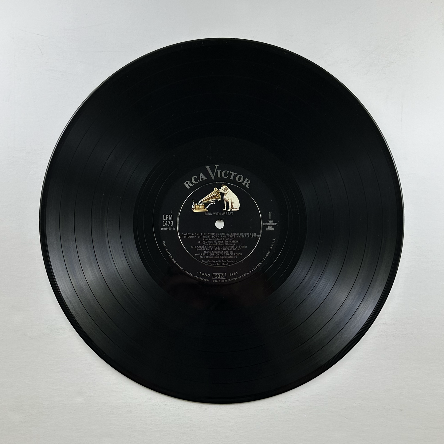 Pre-Owned :: Bing Crosby "Bing With A Beat" LP