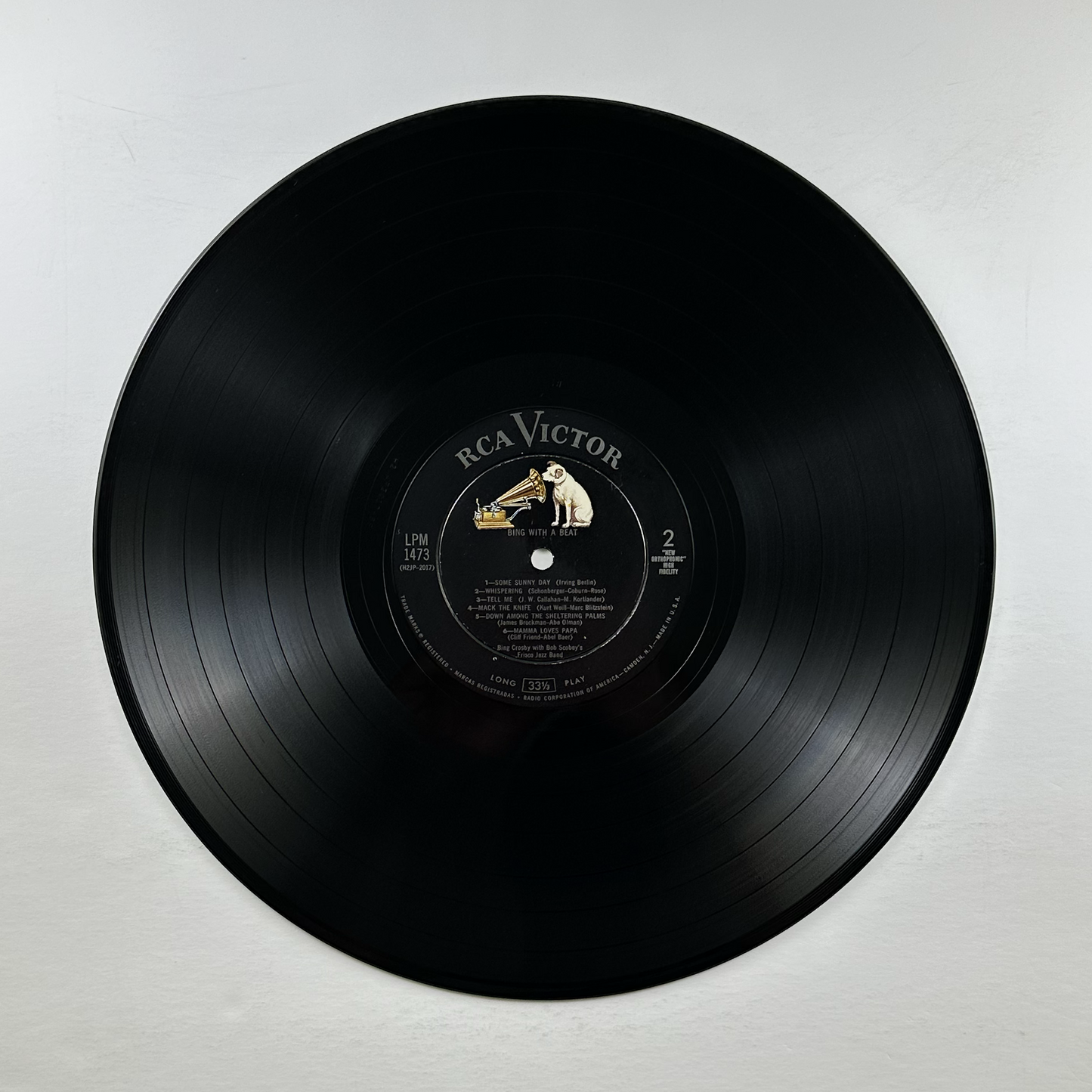 Pre-Owned :: Bing Crosby "Bing With A Beat" LP
