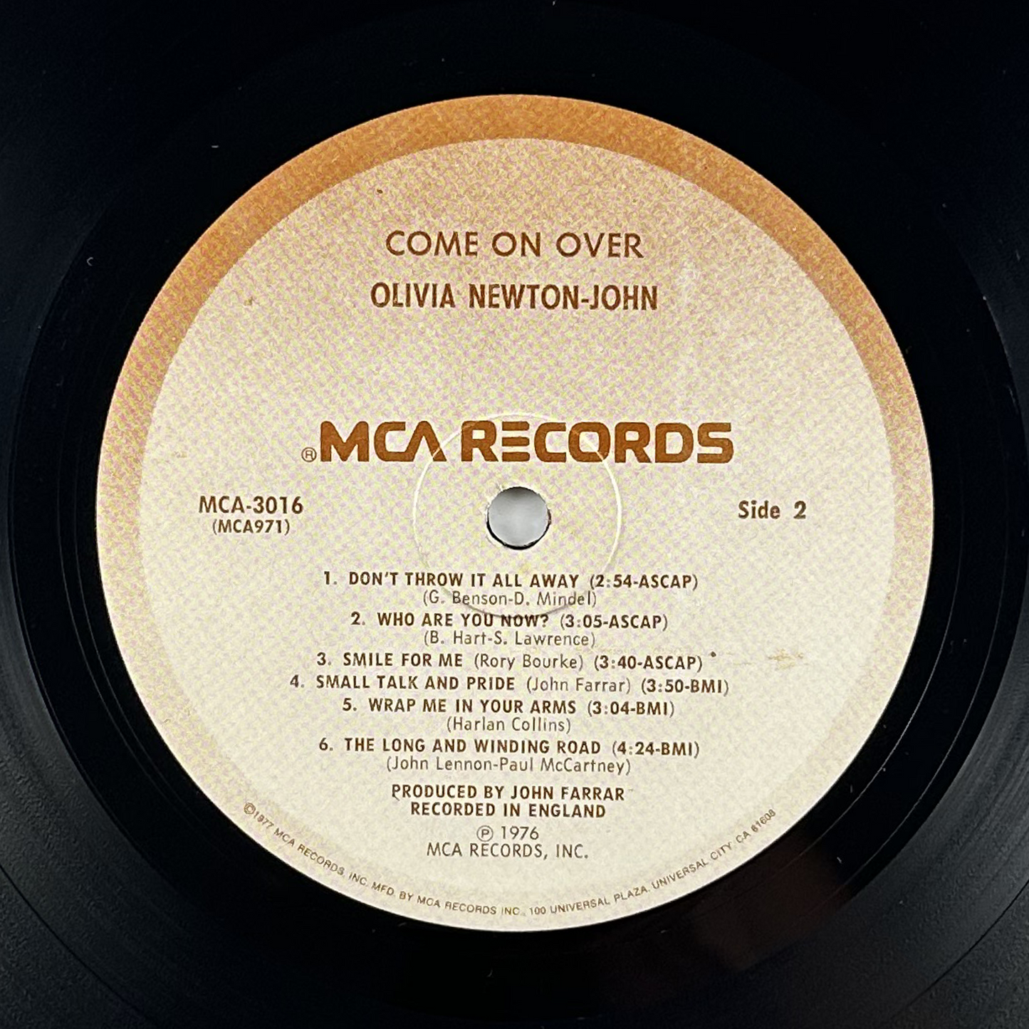 Pre-Owned :: Olivia Newton-John "Come On Over" LP