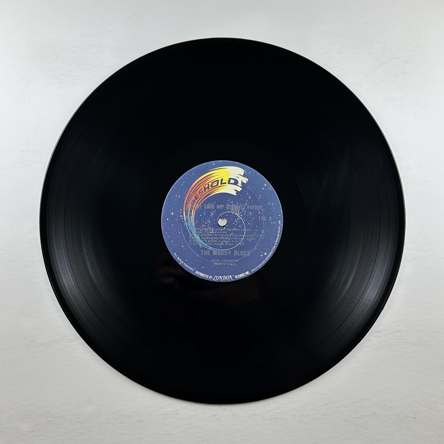 Pre-Owned :: Moody Blues, The "Every Good Boy Deserves Favour" LP