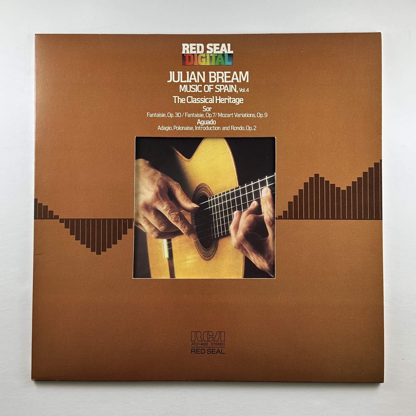 Pre-Owned :: Julian Bream "Music Of Spain, Vol.4 The Classic Heritage" LP
