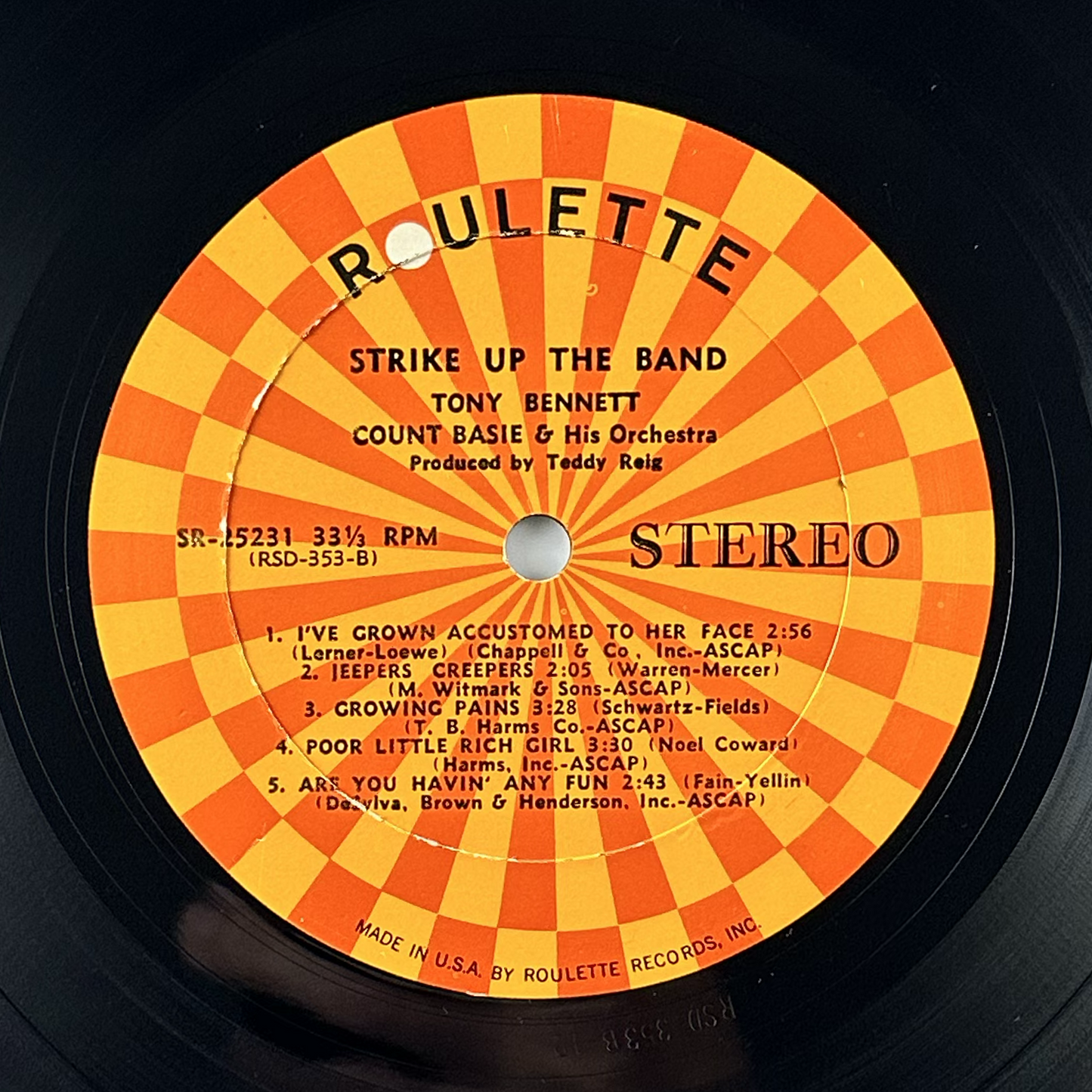 Pre-Owned :: Tony Bennett & Count Basie "Strike Up The Band" LP