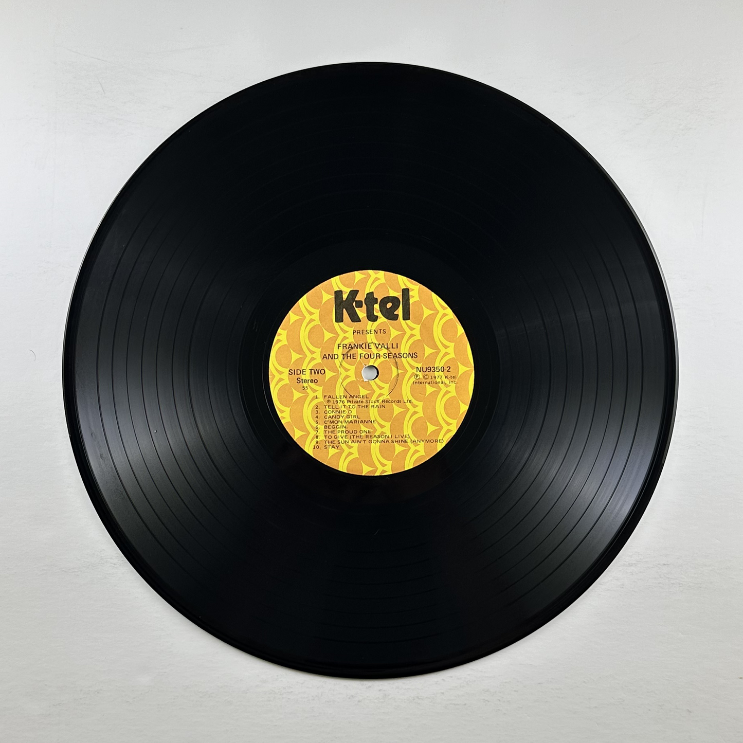 Pre-Owned :: Four Seasons, The "The Greatest Hits Of Frankie Valli & The Four Seasons" 2xLP