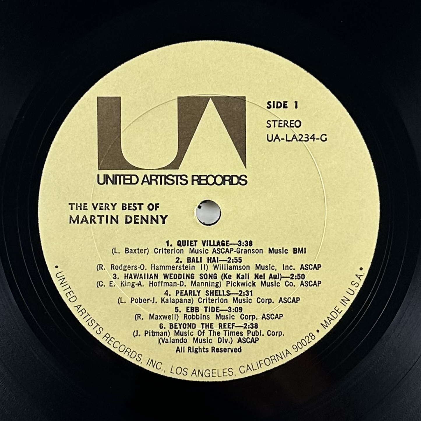 Pre-Owned :: Martin Denny "The Very Best Of Martin Denny" LP