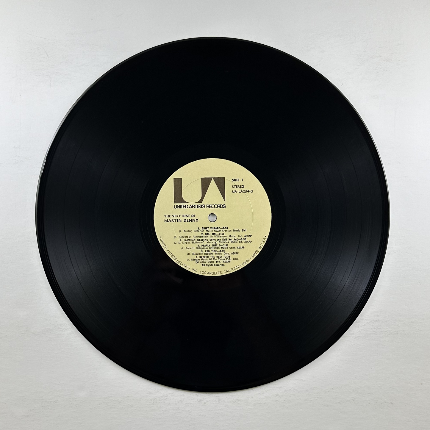 Pre-Owned :: Martin Denny "The Very Best Of Martin Denny" LP